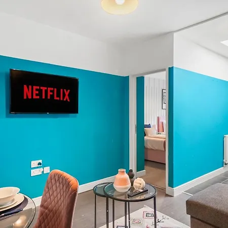 Apartman Stylish 2 Bed Sleeps 6 - Private Terrace *
